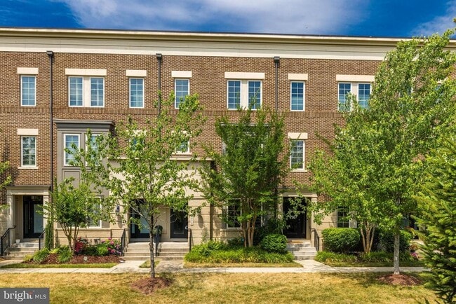 property at 22802 Goldsborough Ter