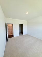 801 Comice Pear Way in Willow Spring, NC - Building Photo - Building Photo