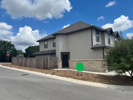 1660 Barrett Ave in Canyon Lake, TX - Building Photo