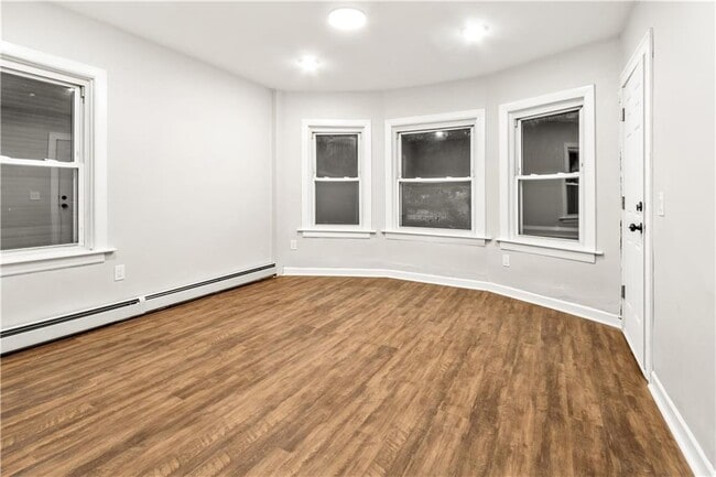 538 Power Rd in Pawtucket, RI - Foto de edificio - Building Photo