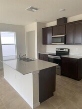 7363 Catania Lp in Clermont, FL - Building Photo - Building Photo