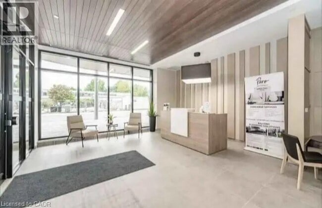 108 Garment St in Kitchener, ON - Building Photo - Building Photo