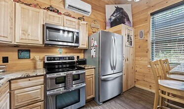 3570 Old Mountain Rd-Unit -Unit 1 in Sevierville, TN - Building Photo - Building Photo