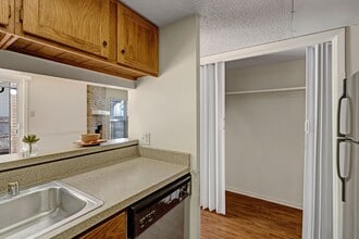 Summertree in Odessa, TX - Building Photo - Building Photo