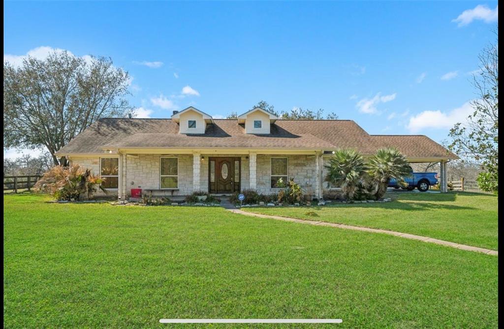 22349 FM359 in Hempstead, TX - Foto de edificio