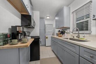 334-40 Langley St in San Diego, CA - Building Photo - Building Photo