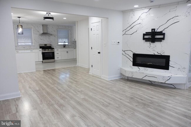 3286 Cromwell Rd in Philadelphia, PA - Building Photo - Building Photo