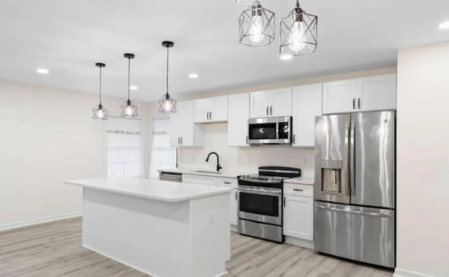 3534 Spring Cir in Decatur, GA - Building Photo - Building Photo