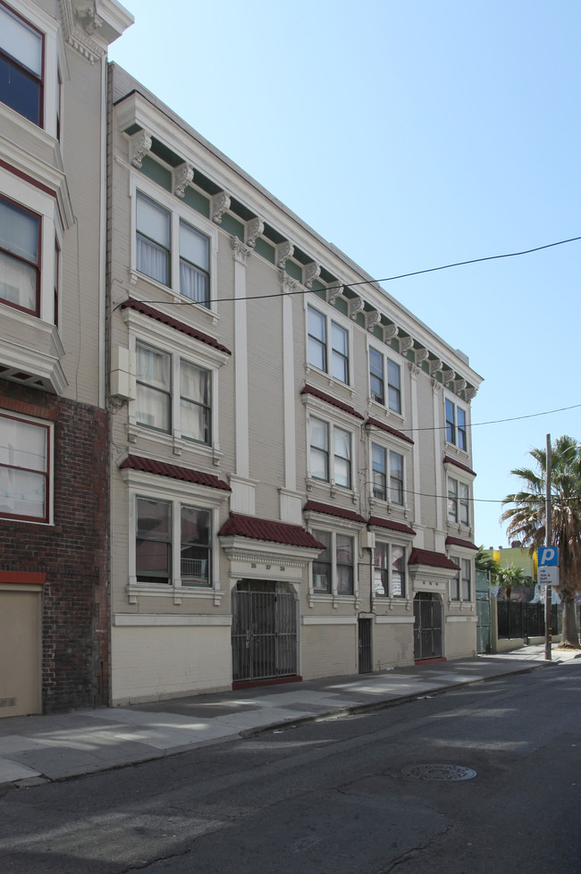 25-35 Hoff St in San Francisco, CA - Building Photo - Building Photo