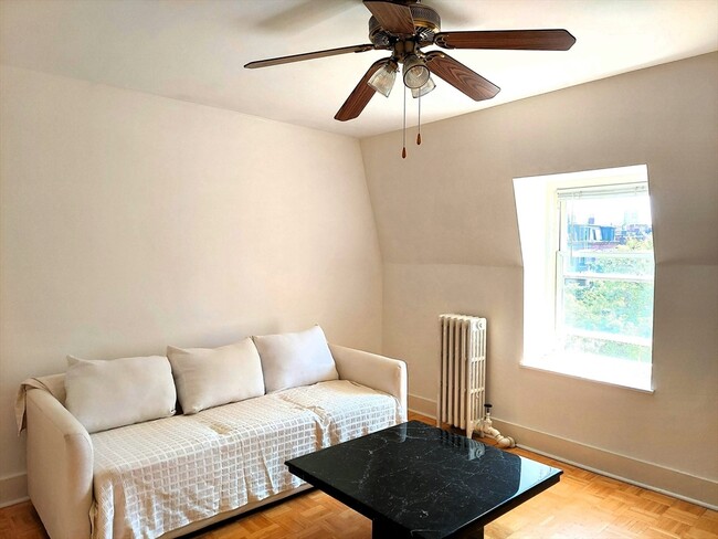 property at 133 Appleton St