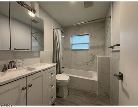 139 Claremont Ave in Montclair, NJ - Building Photo - Building Photo