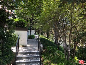 1588 Palisades Dr in Los Angeles, CA - Building Photo - Building Photo