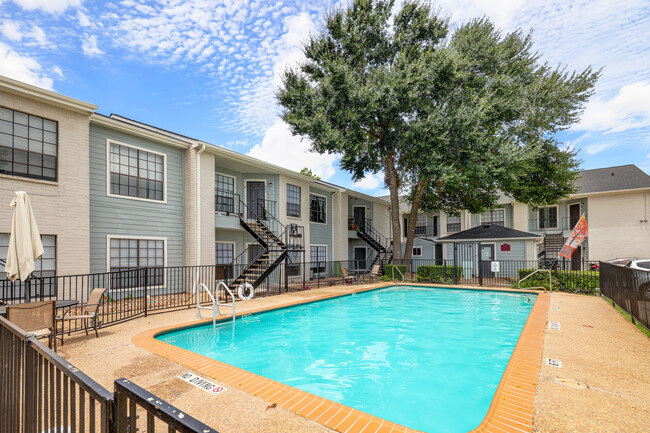 Lakewood West Apartments in Cypress, TX - Foto de edificio - Building Photo