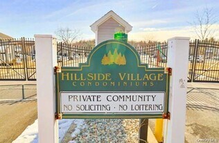 100 Hillside Dr, Unit G8 in Scotchtown, NY - Building Photo