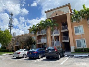 6992 SW 39th St in Davie, FL - Building Photo - Building Photo