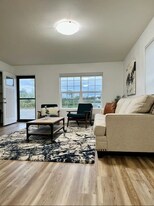 4730 W Amanda Dr in Wasilla, AK - Building Photo