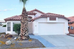 5223 W Wikieup Ln in Glendale, AZ - Building Photo