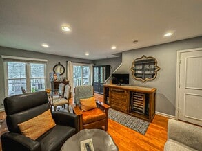 350 Stable View Terrace NE in Leesburg, VA - Building Photo - Building Photo