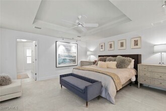 1980 Gordon Dr in Naples, FL - Building Photo - Building Photo