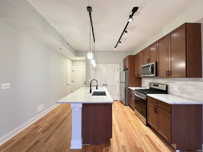 3477 S Archer Ave in Chicago, IL - Building Photo - Building Photo