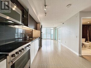 85-1085 Queens Wharf Rd in Toronto, ON - Building Photo - Building Photo