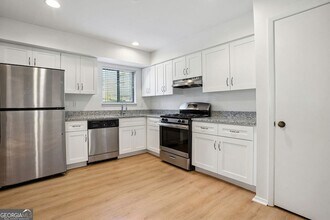2035 Powers Ferry Trce SE in Marietta, GA - Building Photo - Building Photo
