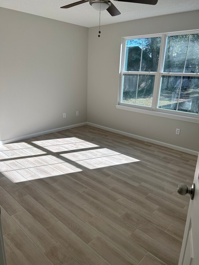 465 Crabapple Ct, Unit 1B in Orange Park, FL - Foto de edificio - Building Photo