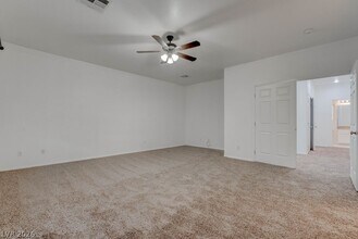 3109 Strawberry Park Dr in Las Vegas, NV - Building Photo - Building Photo