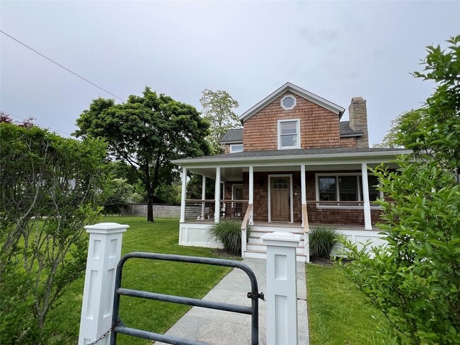 property at 7 Halsey Ave