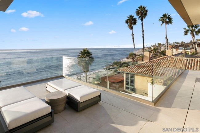 6436 Camino De La Costa in San Diego, CA - Building Photo - Building Photo