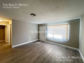 2095 NW 43rd St in Ocala, FL - Building Photo - Building Photo