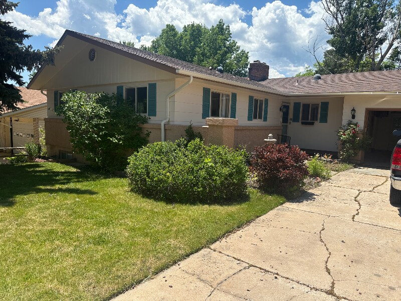 1522 Lehmberg Blvd in Colorado Springs, CO - Building Photo