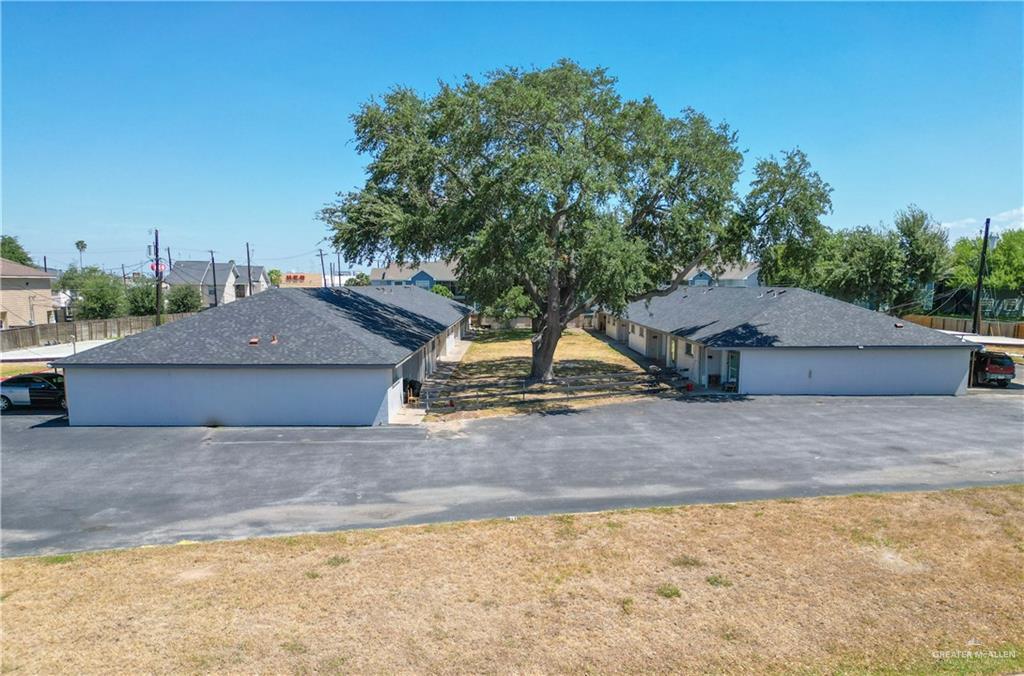 15 Valley View Dr in Weslaco, TX - Building Photo