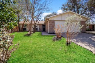 16835 Grampin Dr in Houston, TX - Building Photo