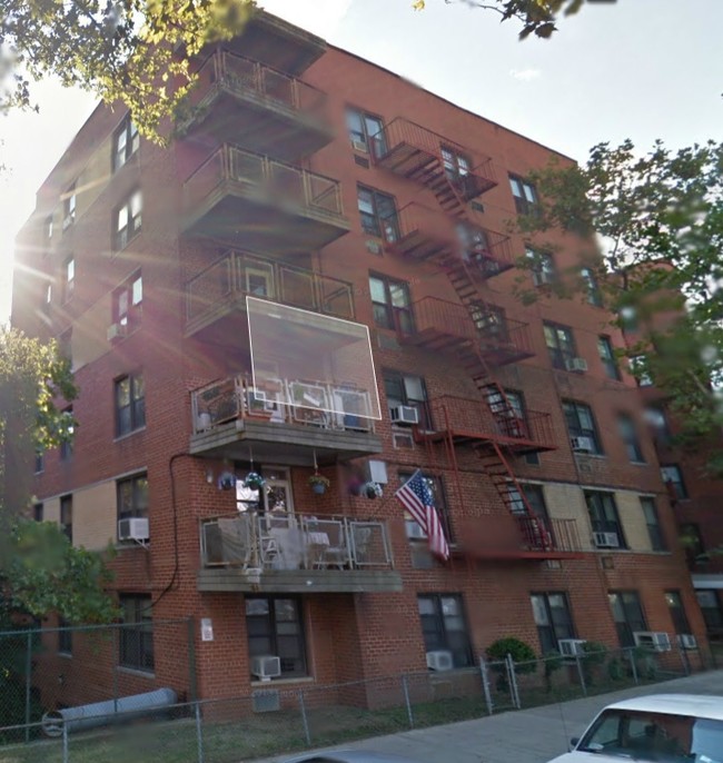 2121 Paulding Ave in Bronx, NY - Building Photo - Building Photo