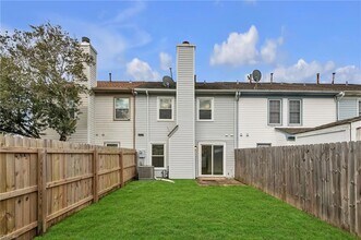 1706 Purchase Arch in Virginia Beach, VA - Building Photo - Building Photo