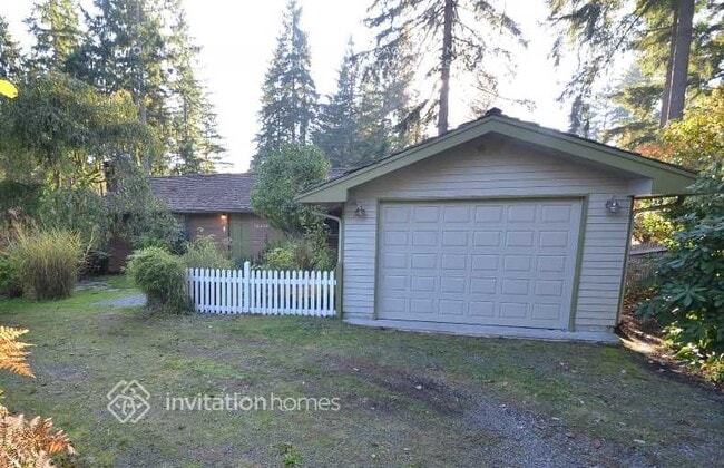 property at 14435 183rd Ave SE