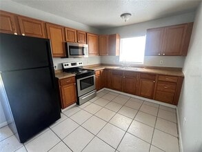 2435 20th St S in St. Petersburg, FL - Building Photo - Building Photo