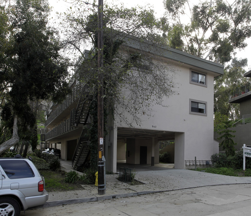 943 Torrance St in San Diego, CA - Foto de edificio