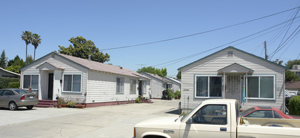 21746-21764 Vallejo St in Hayward, CA - Building Photo - Building Photo