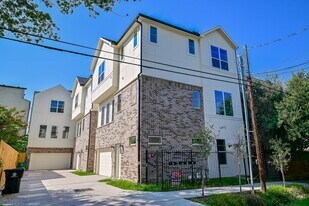 4317 Koehler St in Houston, TX - Building Photo