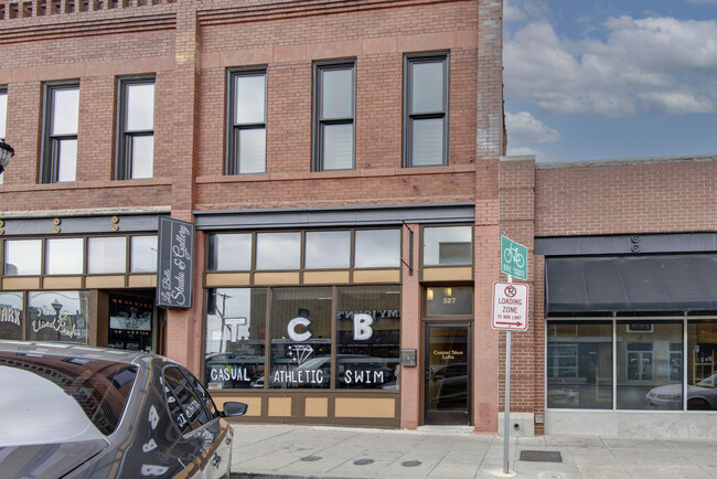 327 E Walnut St in Springfield, MO - Building Photo - Building Photo