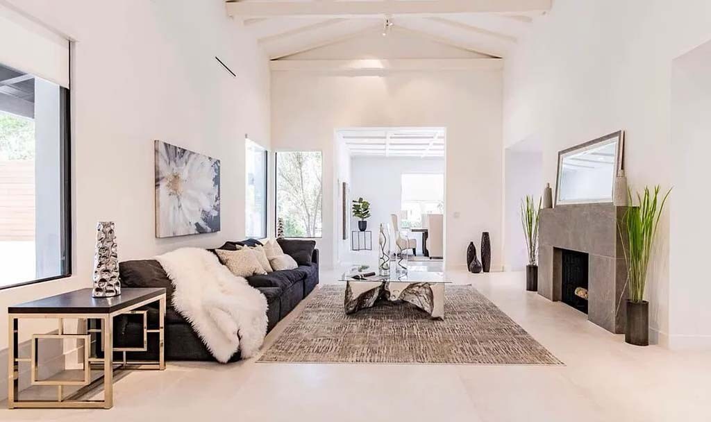 201 Bedford Dr in Beverly Hills, CA - Building Photo