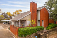 Forest Point in Dallas, TX - Building Photo - Building Photo