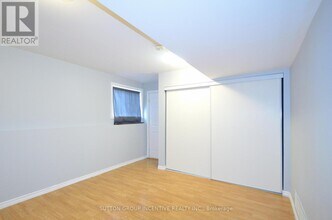 39 Jones Dr in Barrie, ON - Building Photo - Building Photo