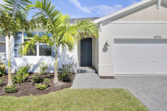 8990 Dahlia Cir in Port St. Lucie, FL - Building Photo - Building Photo