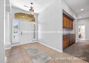 11506 Silver Crown Ave in Bakersfield, CA - Building Photo - Building Photo