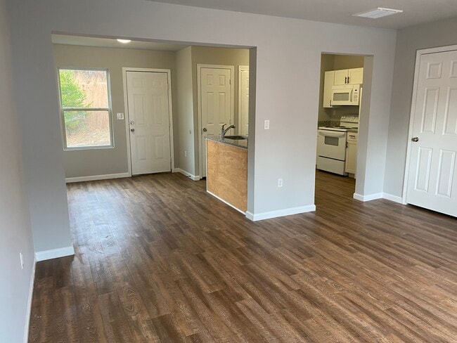 90 Crabapple Rdg in Dahlonega, GA - Foto de edificio - Building Photo