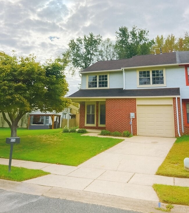 property at 223 Foxwood Ln