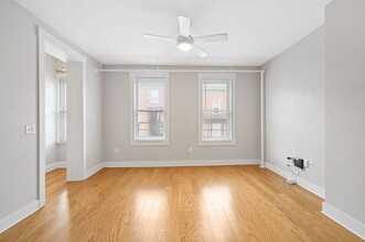 412 E 13th St in Cincinnati, OH - Building Photo - Building Photo